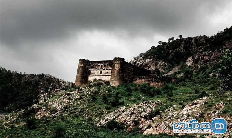 قلعه بنگار Bhangarh Fort