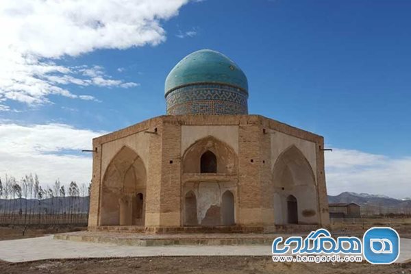 بقعه ملاحسن کاشی یکی از جاذبه های دیدنی استان زنجان به شمار می رود
